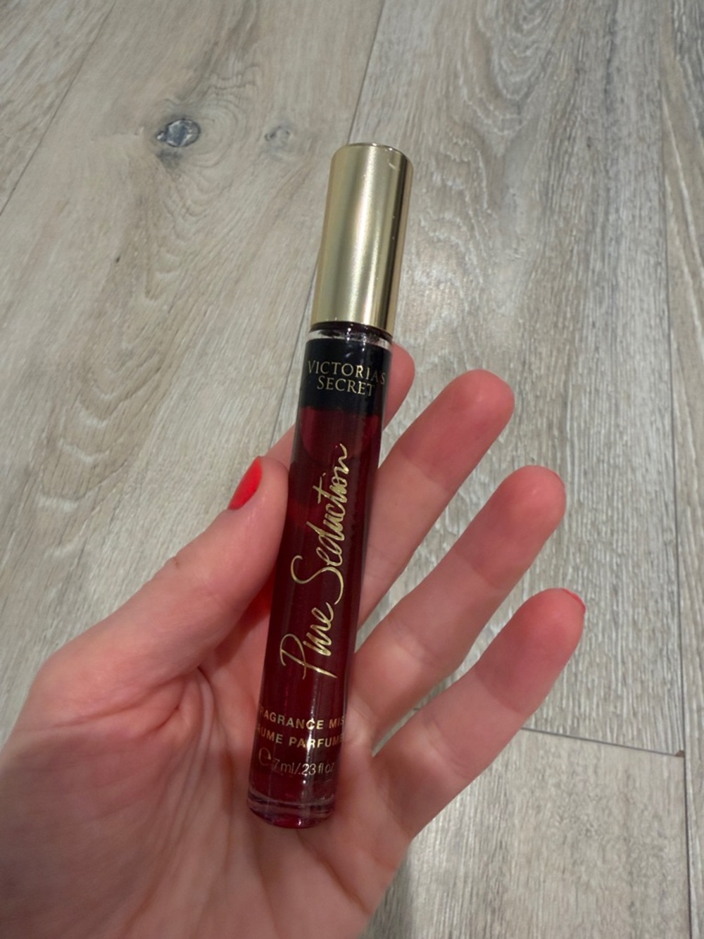 Victoria's Secret Pure Seduction fragrance mist